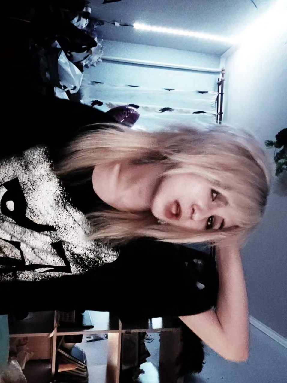 @🎸🎶^_^(he/his)