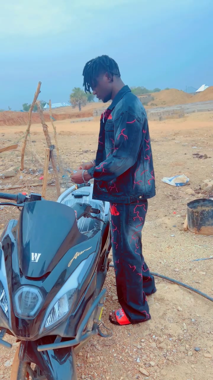 @Ringbwoy