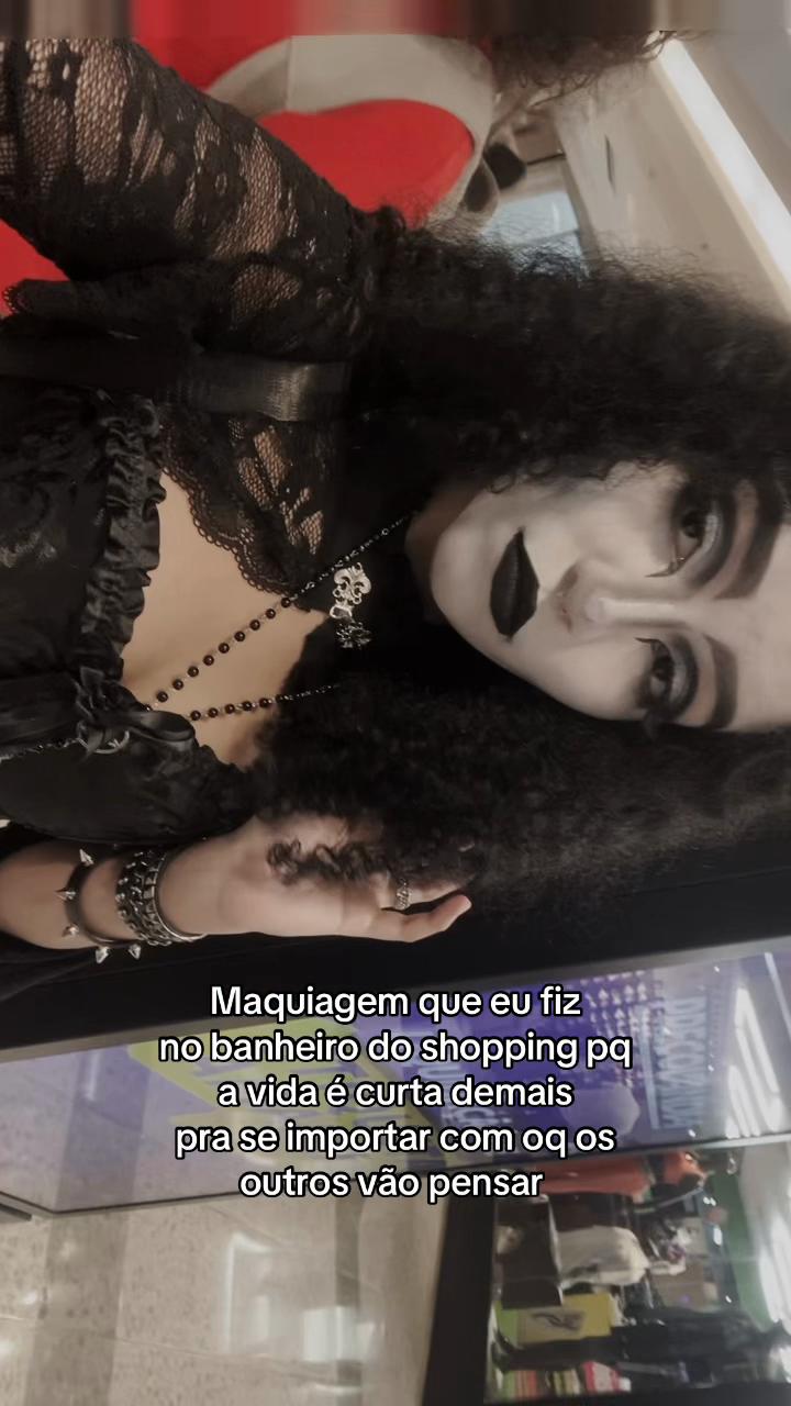 @Patricinha Gótica 🖤✨