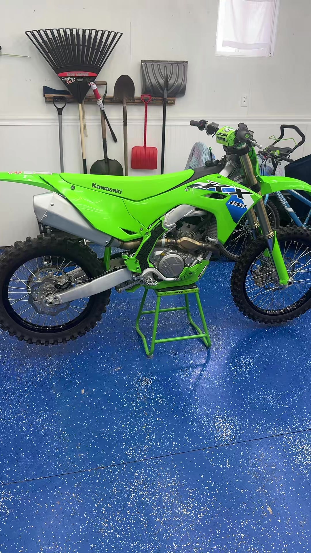 @ThatKawasakiKX250
