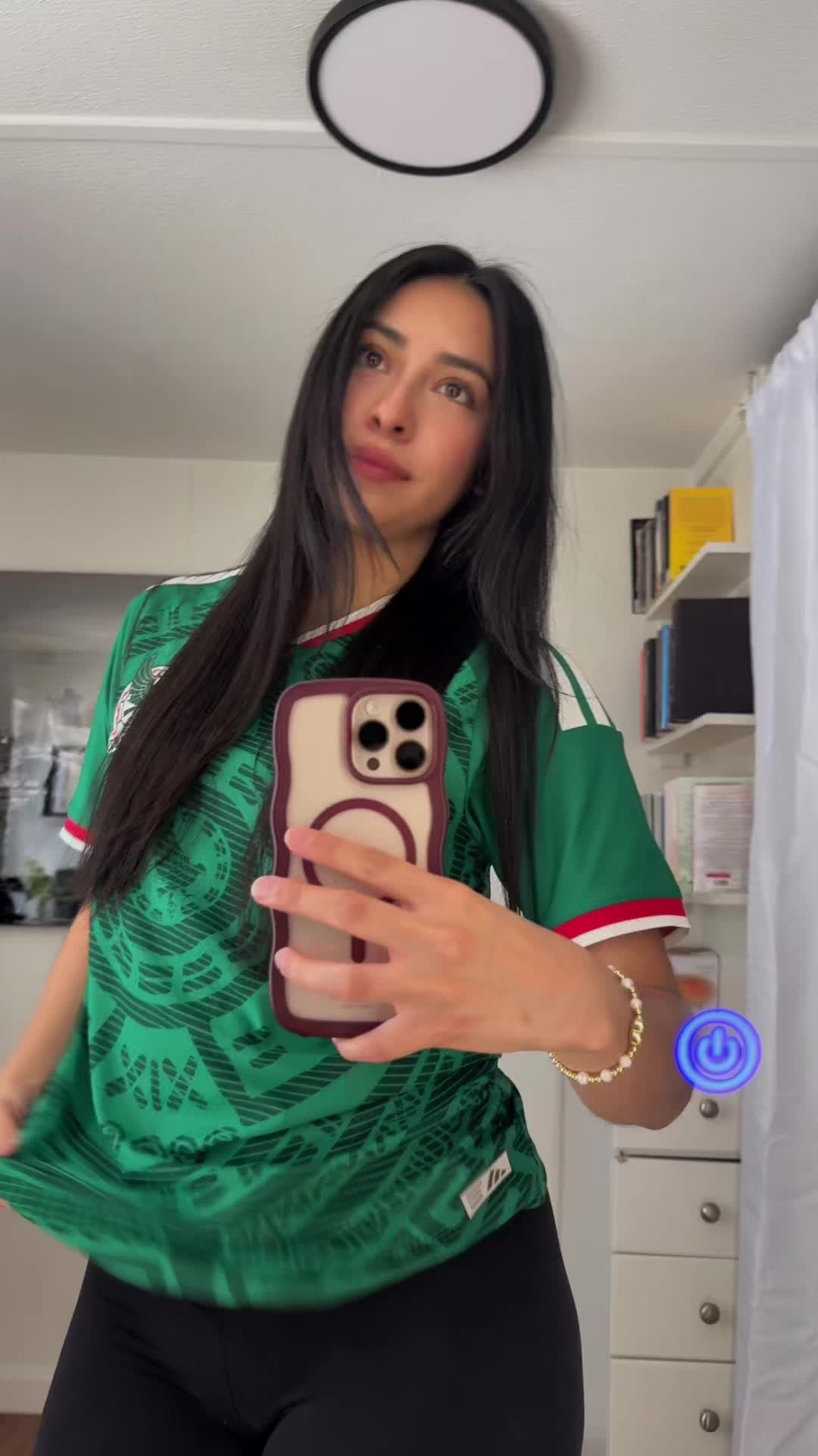 @Ale <3