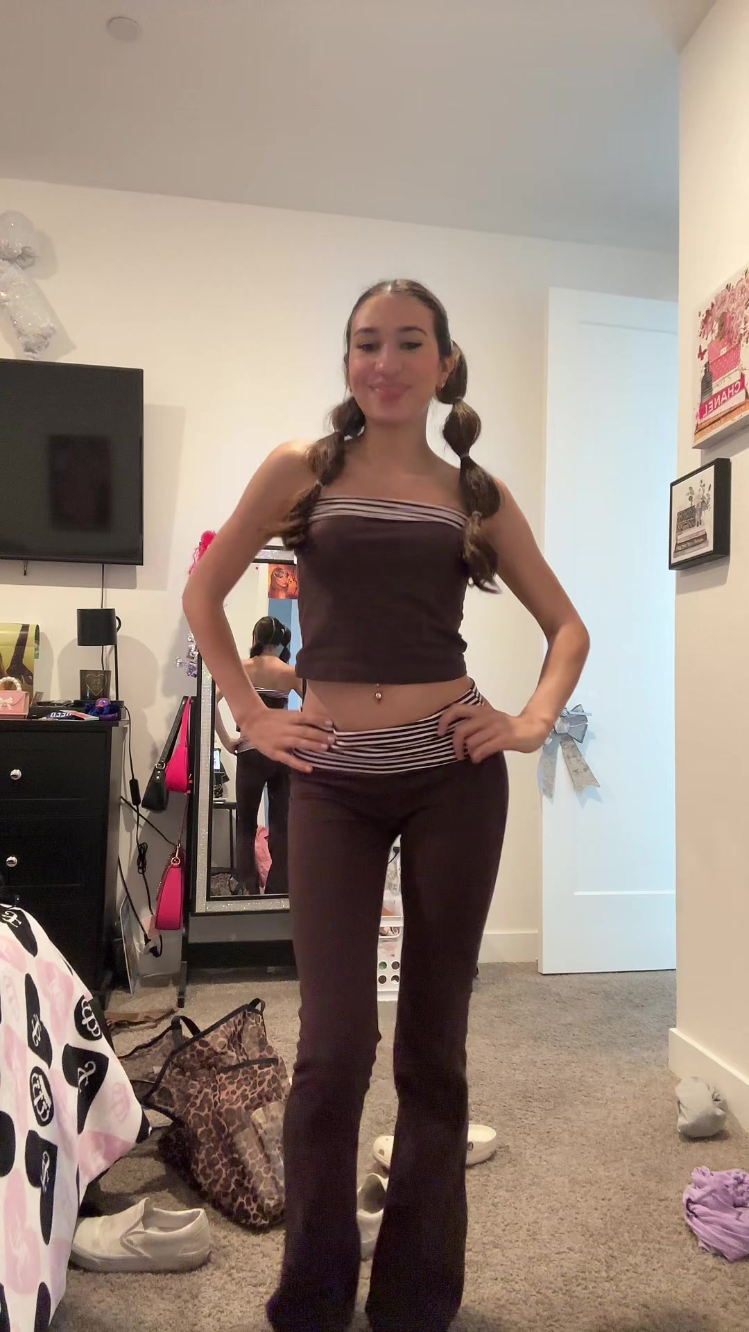 @bella
