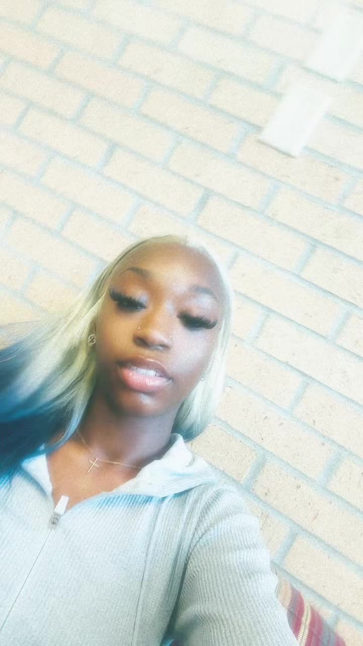 @zarriahelai