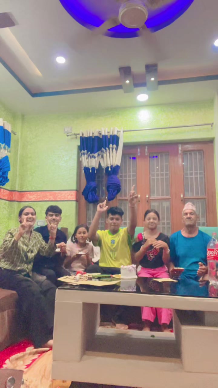 @𝒮𝒾𝓂𝓅𝓁𝓎 𝐻𝒾𝓂𝒶🇳🇵🇦🇺
