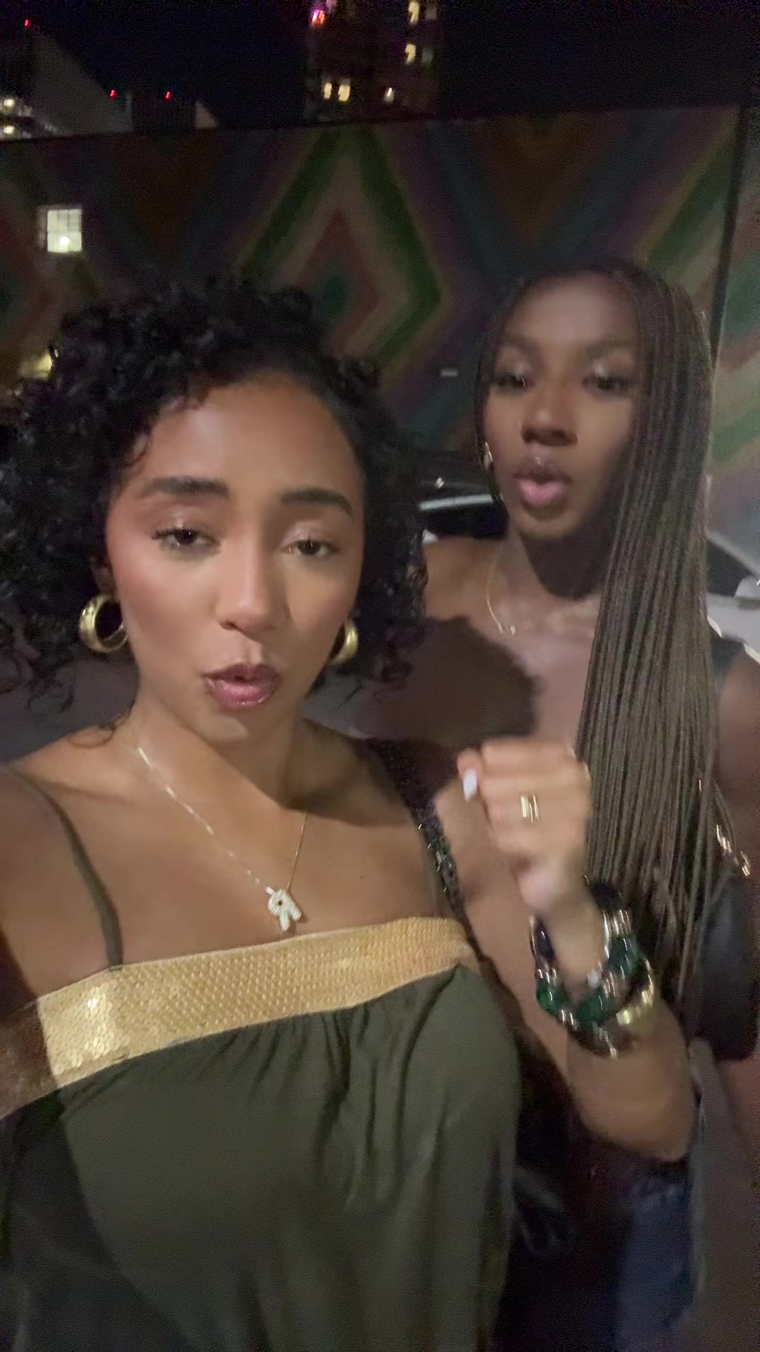 @robyn