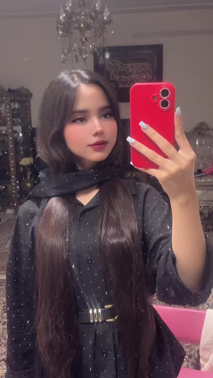 @Melikafarahani