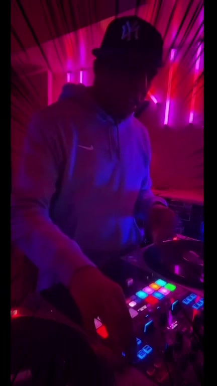 @DJ MUSTAFA ROCKS