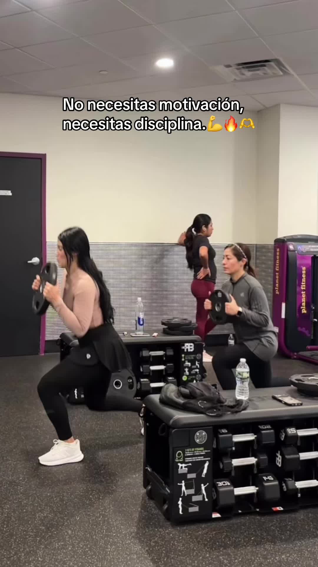 @𝐒𝐲𝐥𝐯𝐢𝐚 𝐑𝐞𝐲𝐞𝐬 ✨