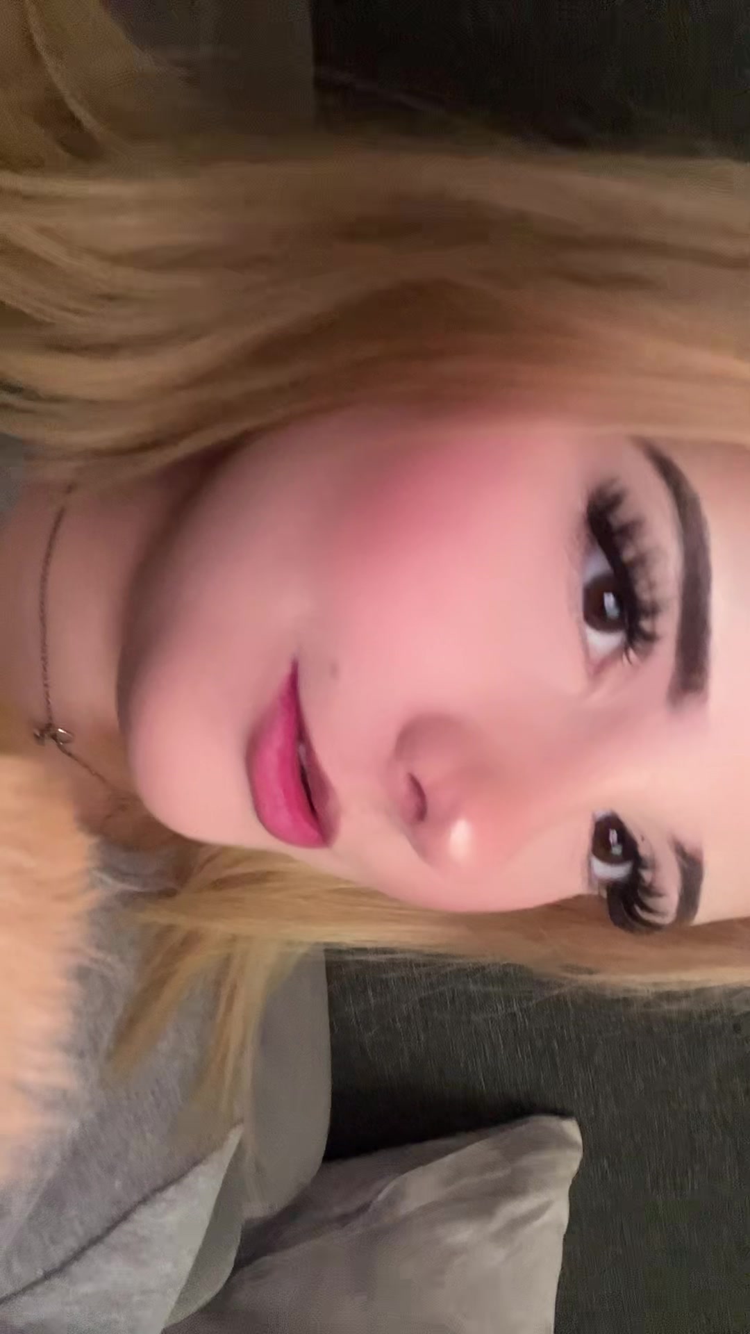 @St4r_bella.