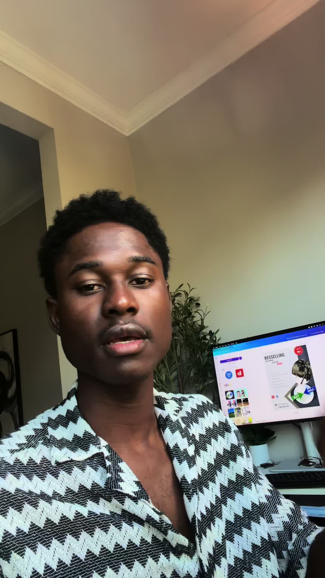 @K- 𝓛𝓸𝓾𝓲𝓼