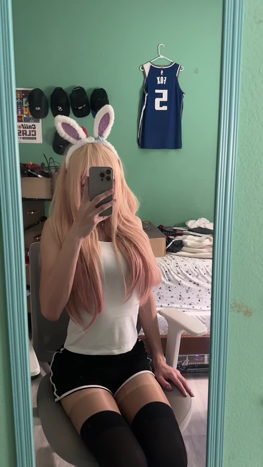 @1onely4eva