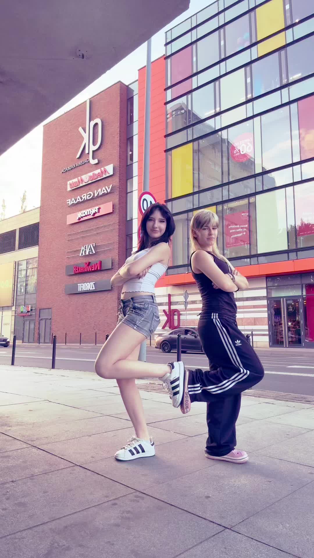 @Julek 🥸🕺🏼😏