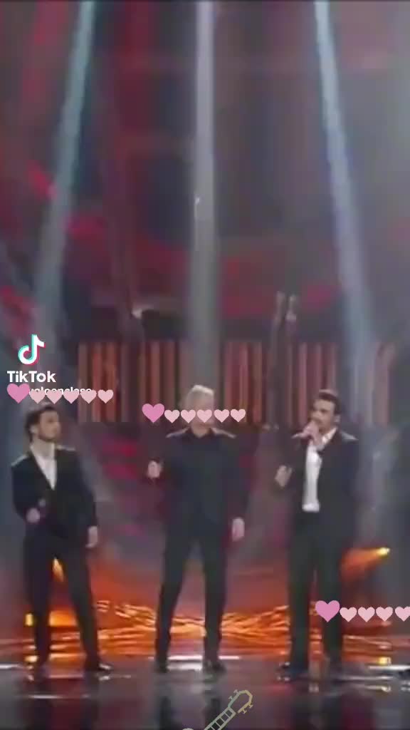 @Chiara ๐ฎ๐น๐ฎ๐น๐ฎ๐น