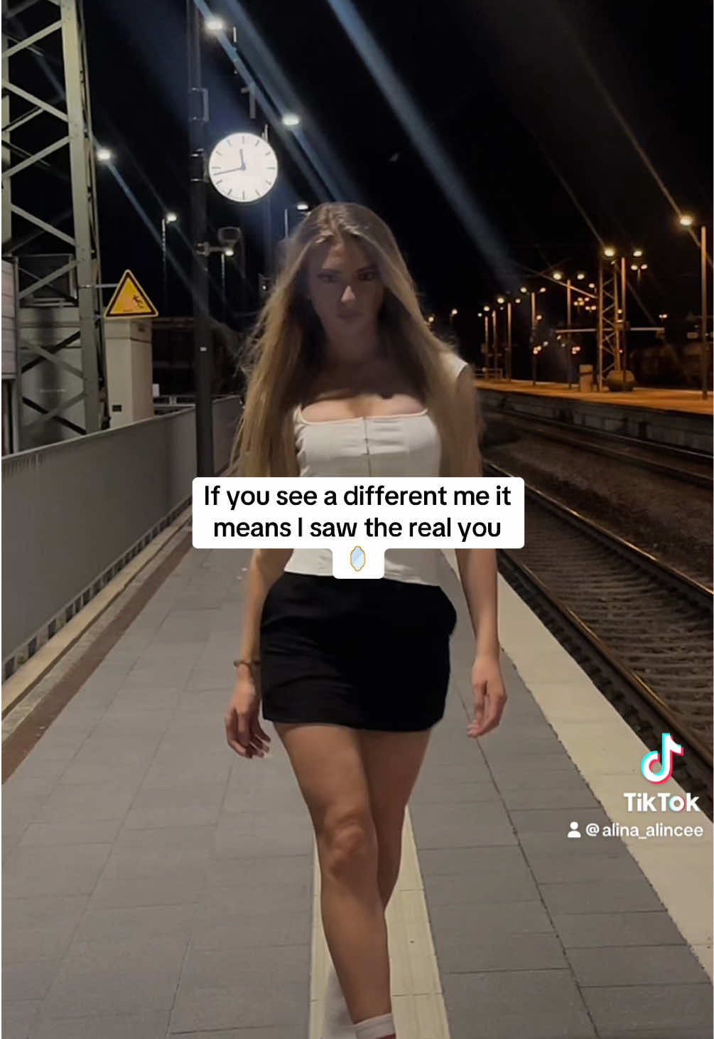 @Alina_alincee