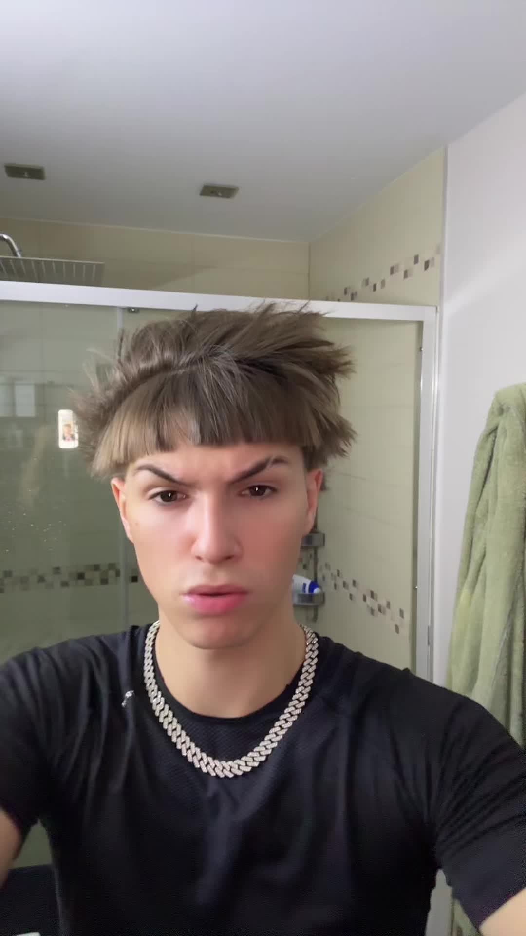 @Eloan_vnr 💇