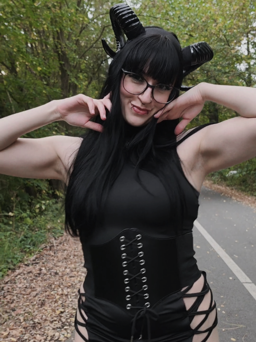 @hiraxdemon