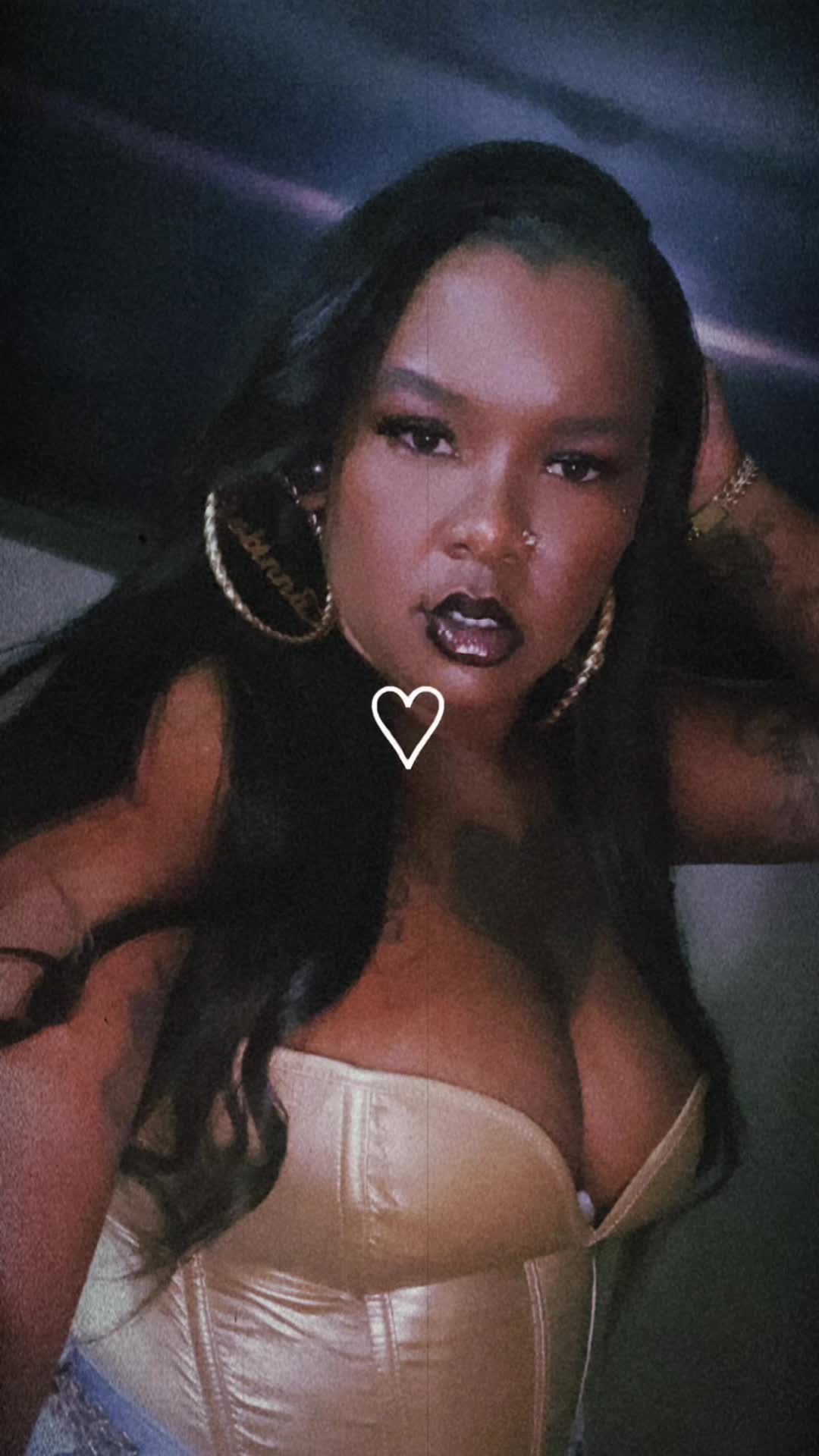 @Pocaaaa .