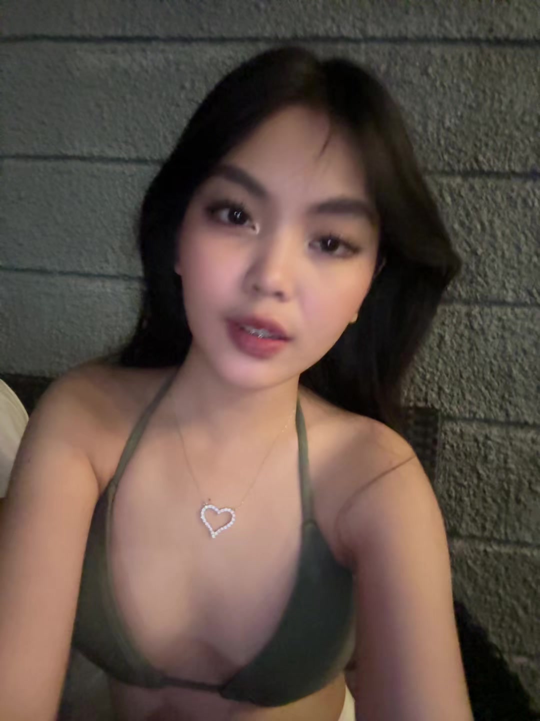 @Zahlia