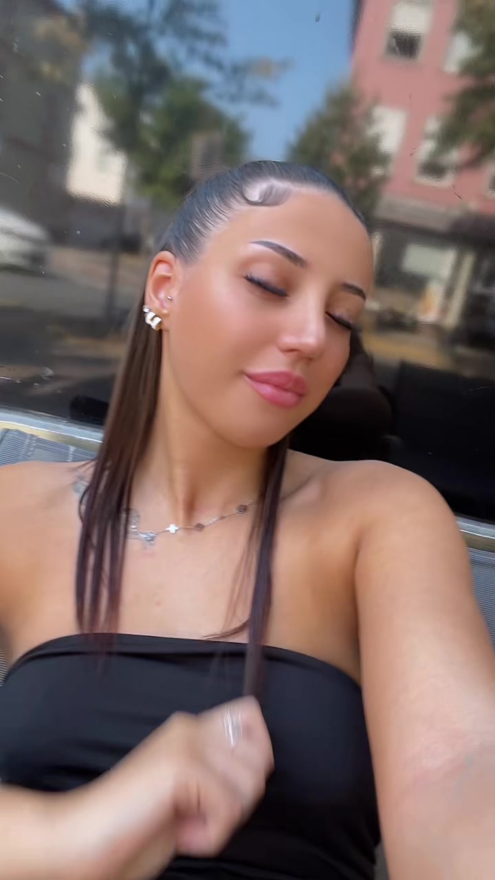 @chadia.mora