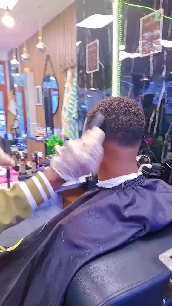 @Cut 93 CAMARA