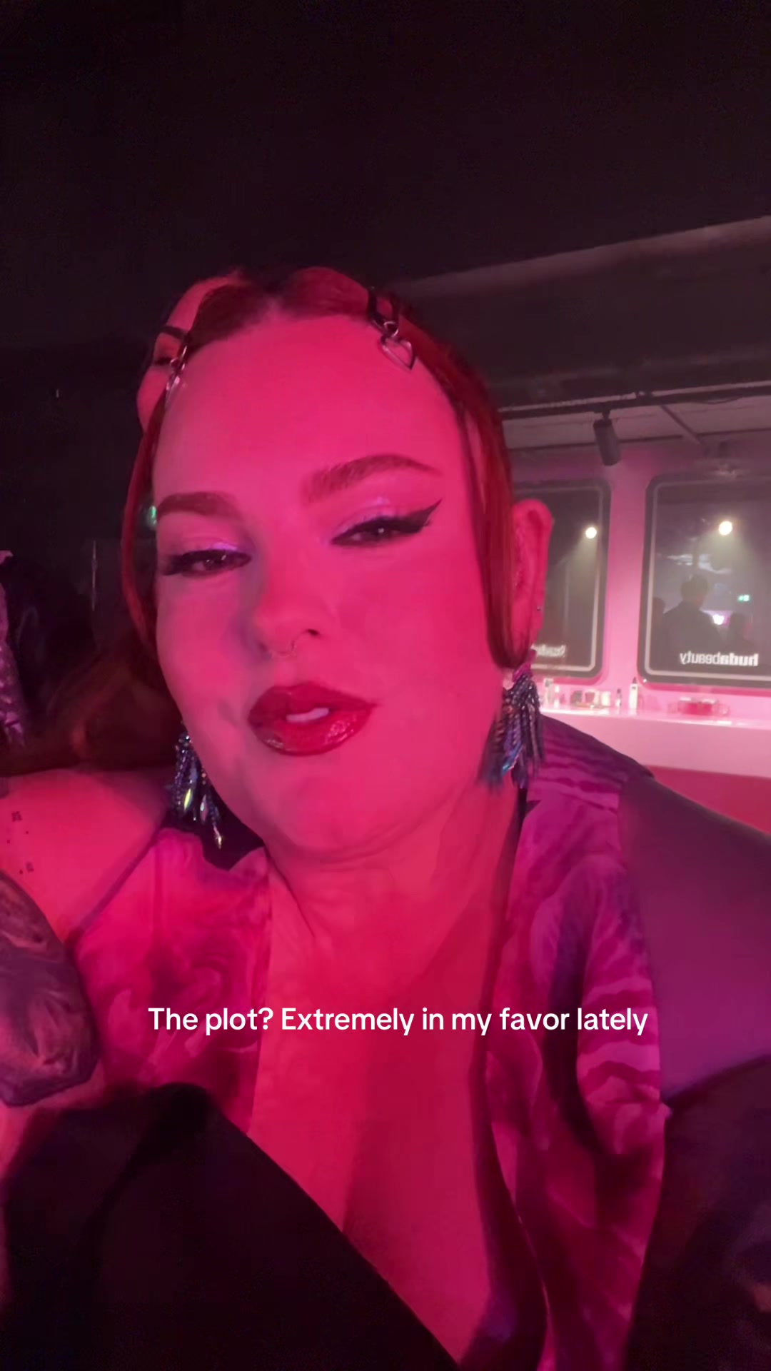 @Tess H🍒lliday