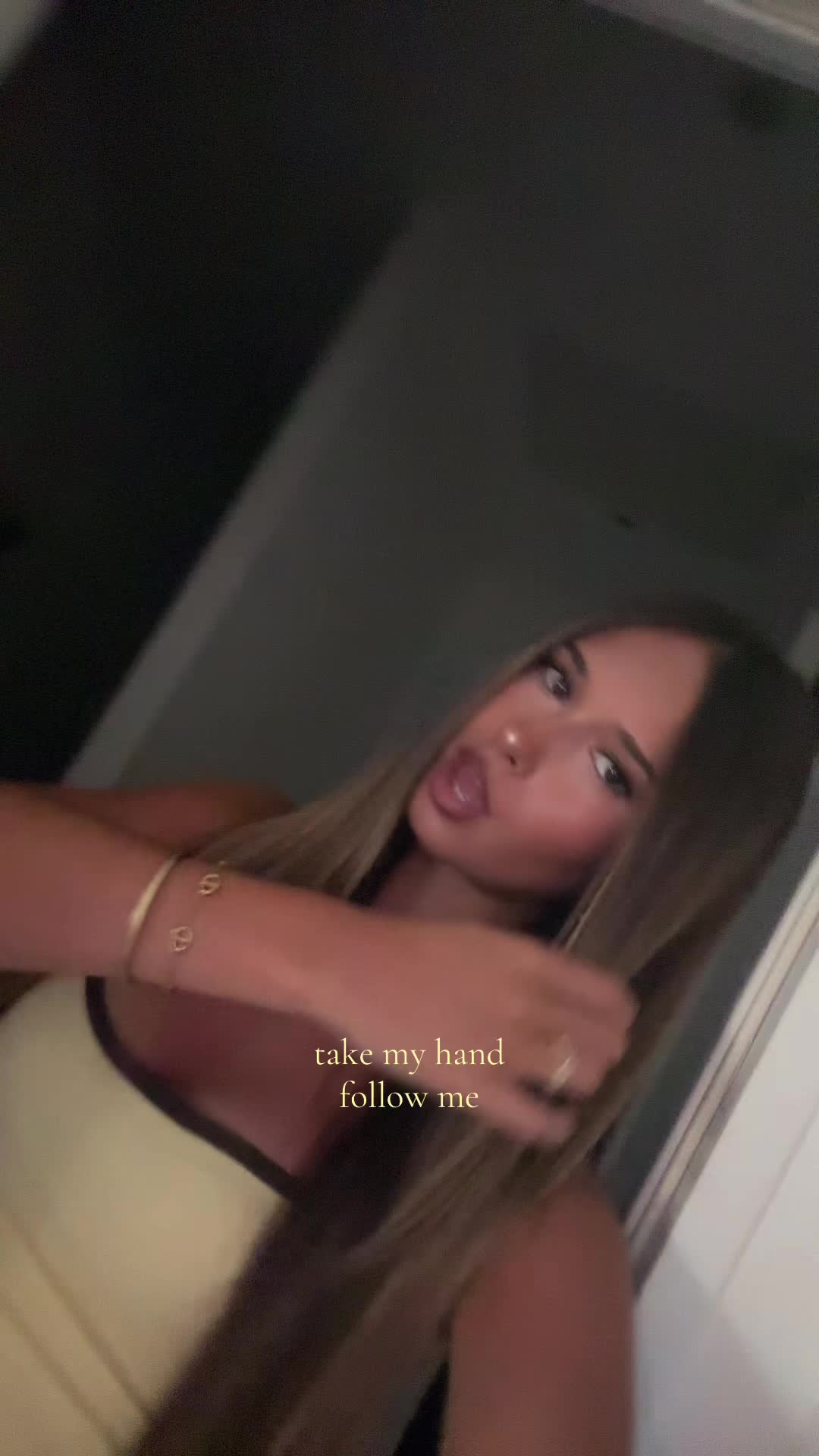 @L A U R Y N E