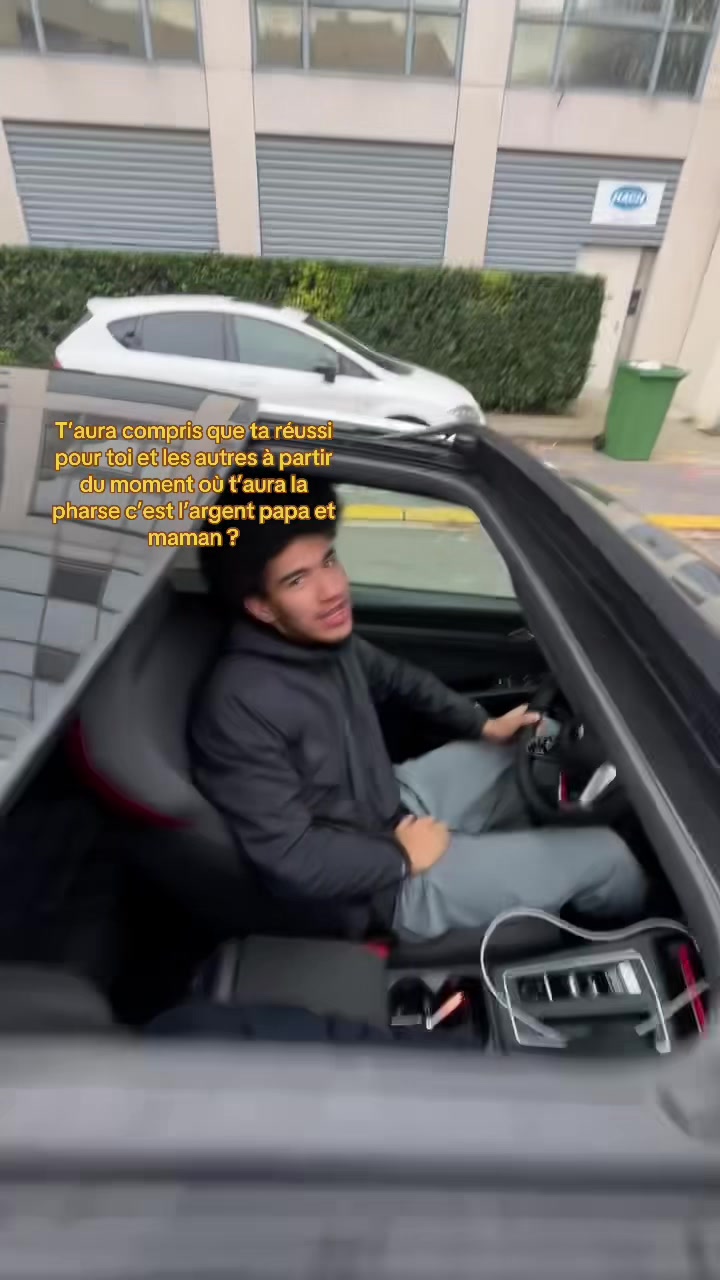 @2T💨
