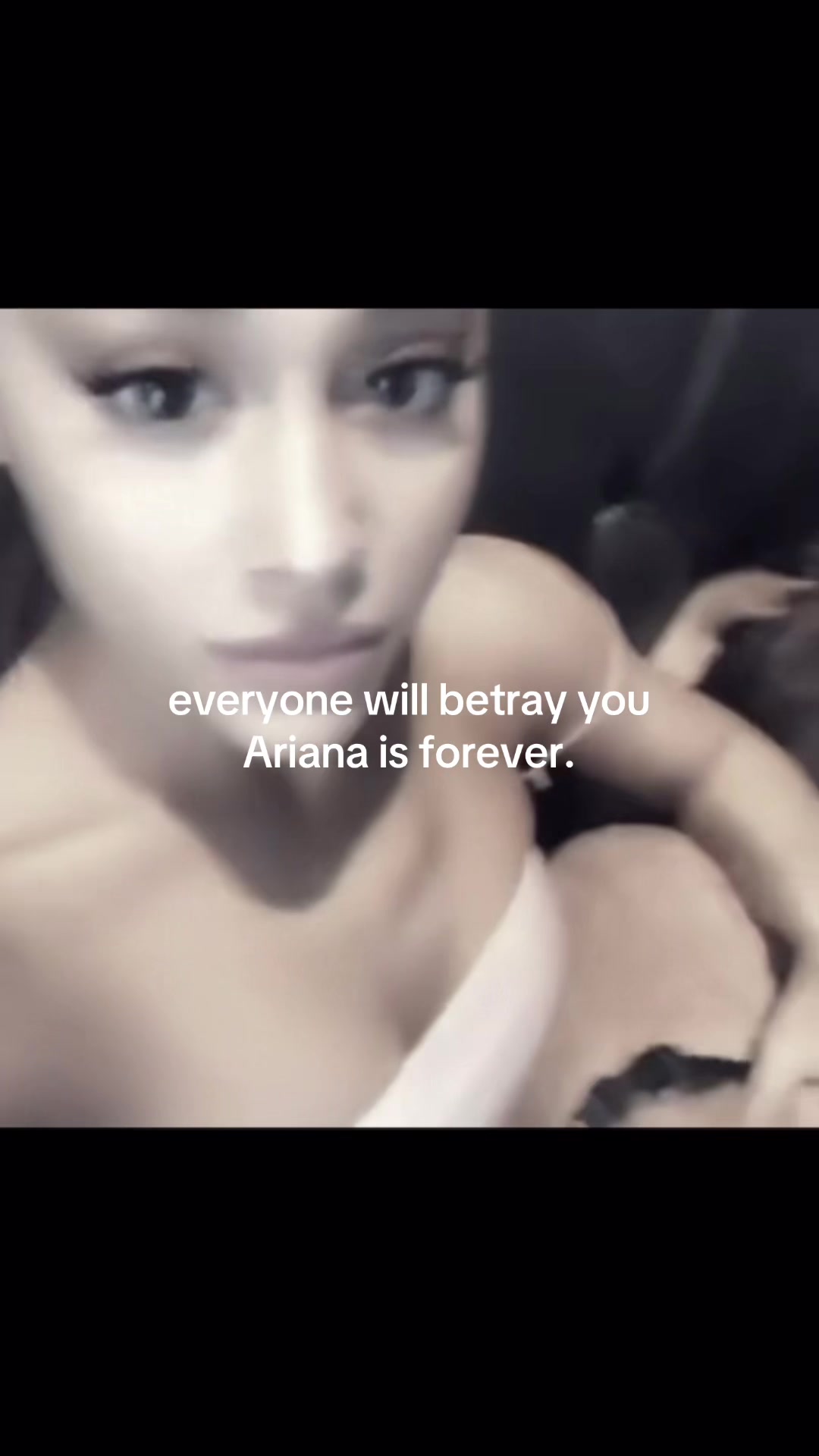 @𝐦𝐨𝐨𝐧𝐥𝐢𝐠𝐡𝐭𝐛𝐚𝐞