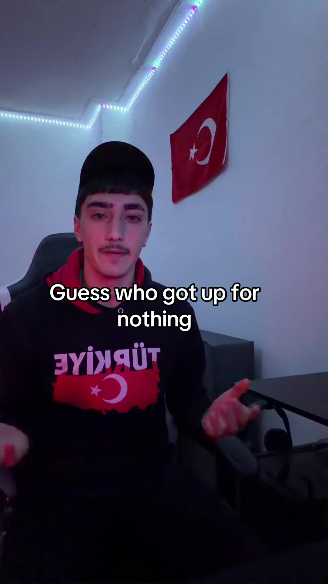 @𝓤𝔃𝔃𝓲シ