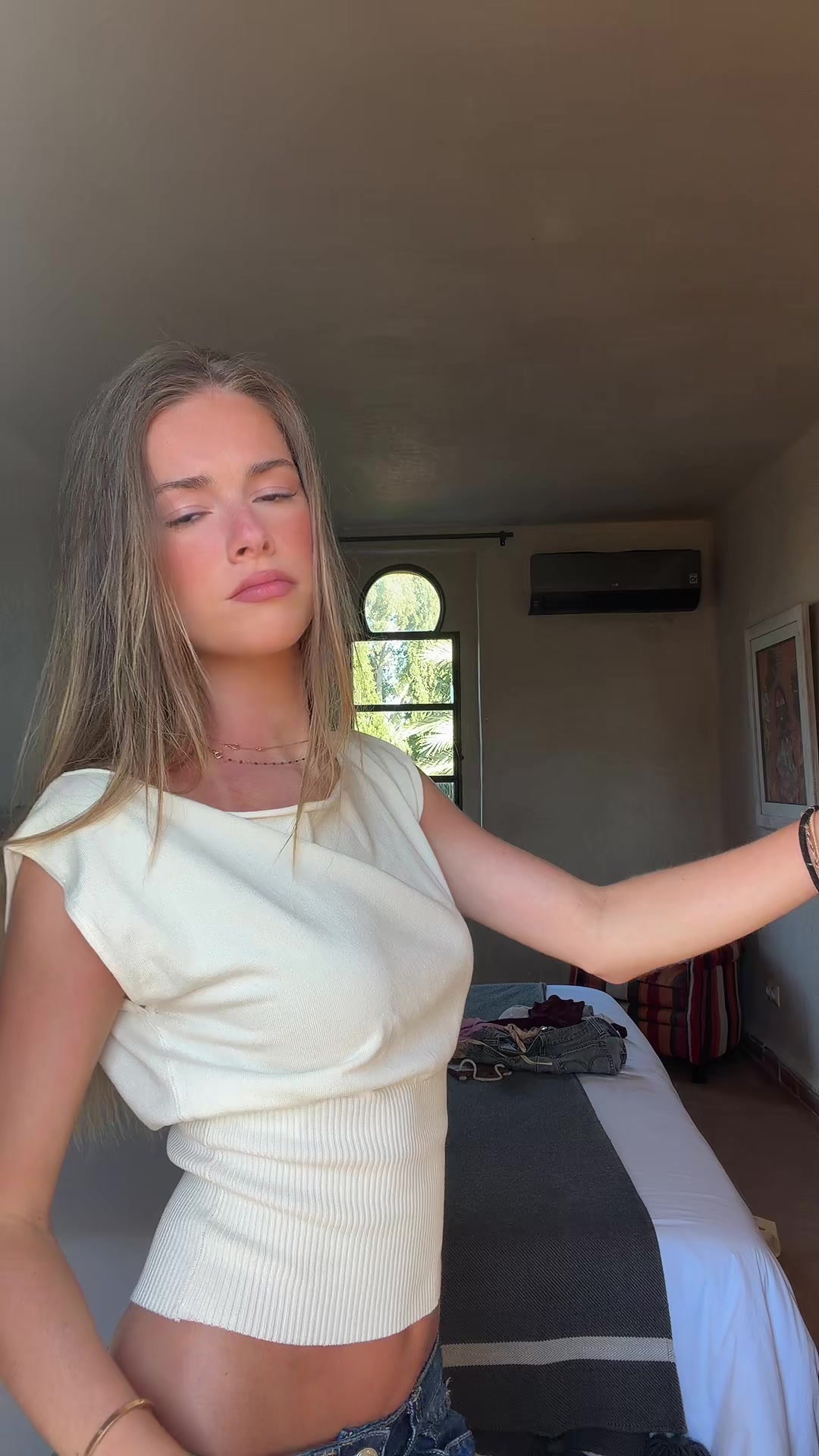 @𝐋