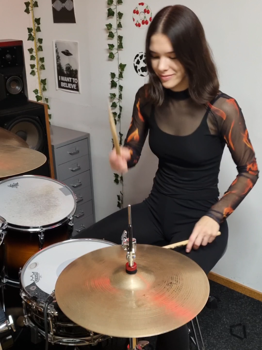 @eva drums🪐