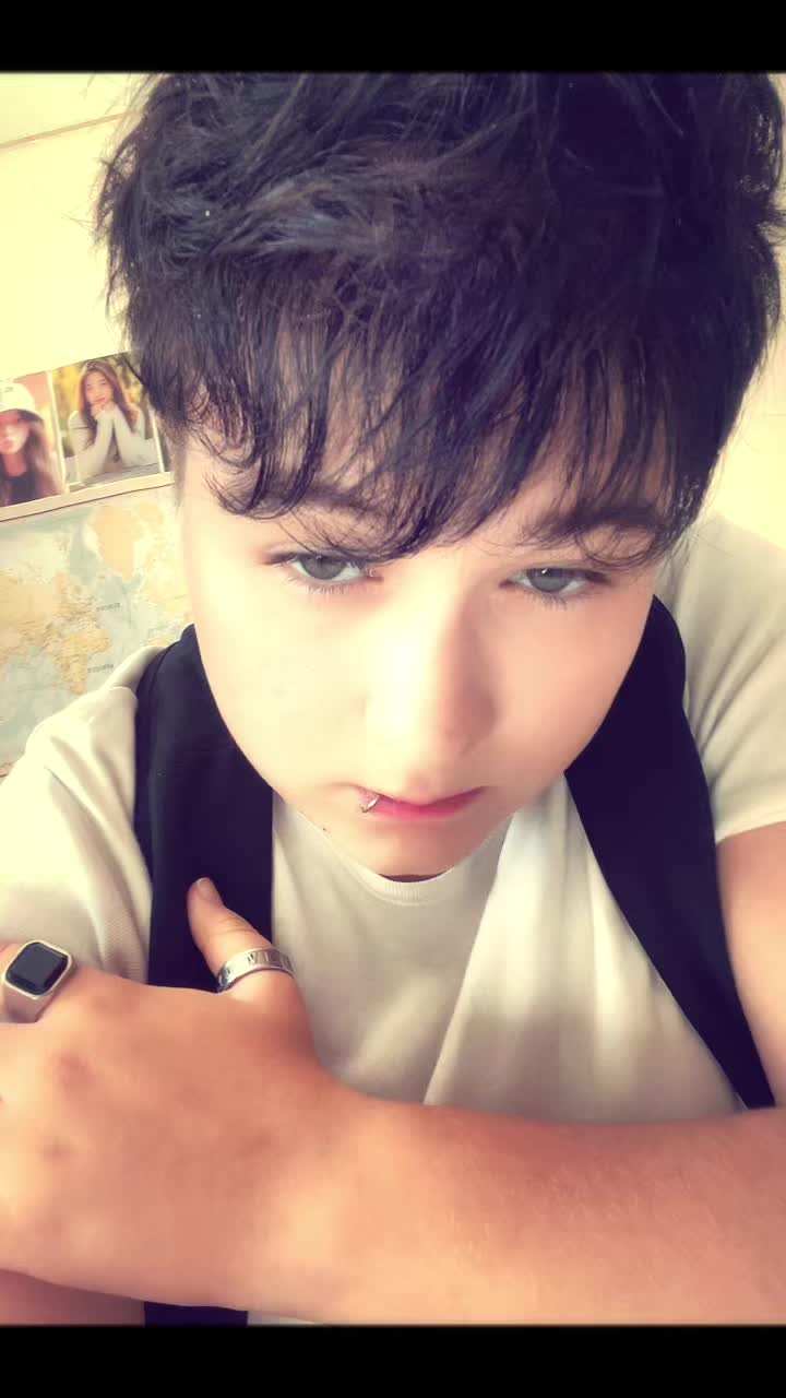 @YᑌKOᑎ