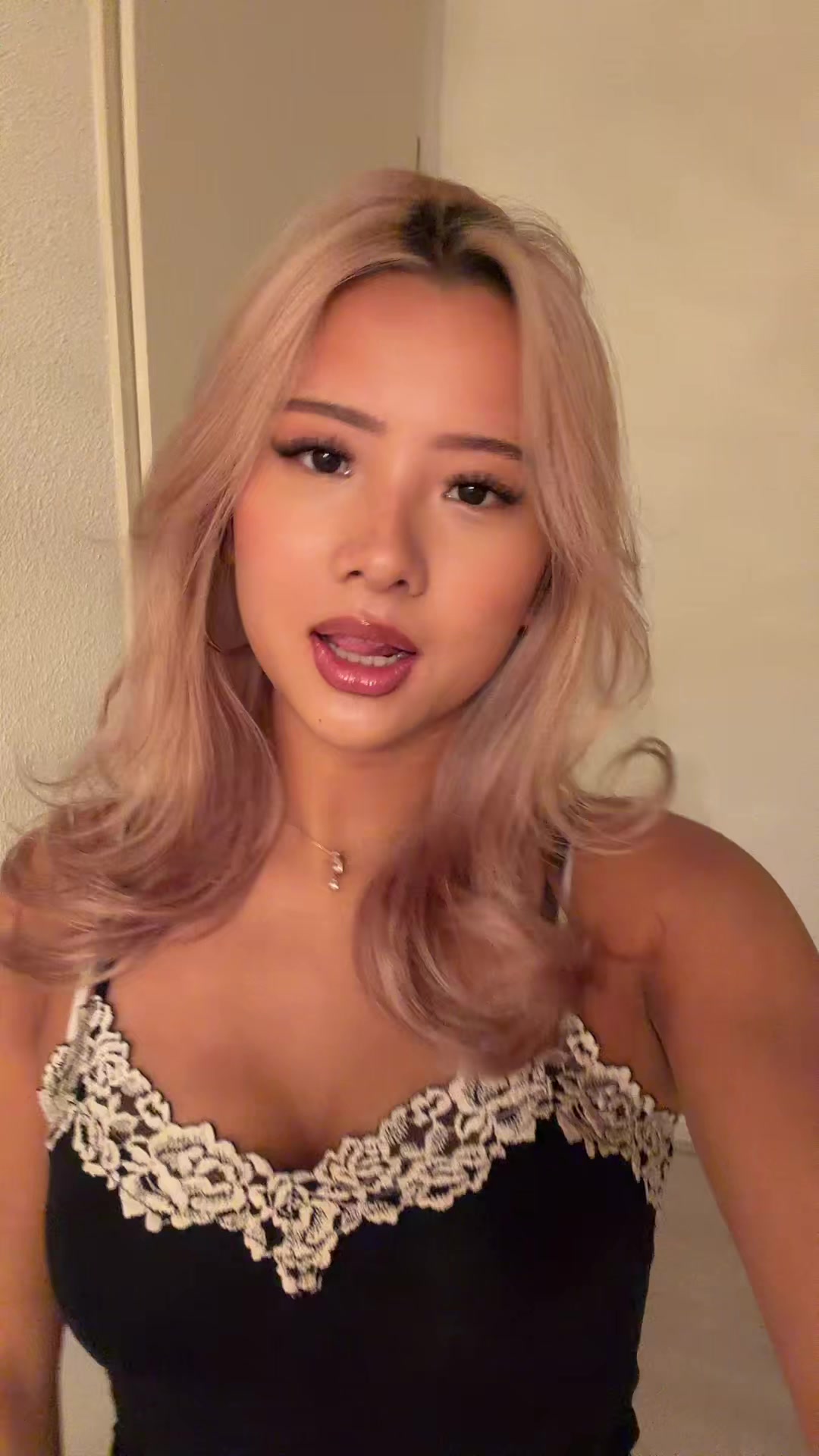 @u