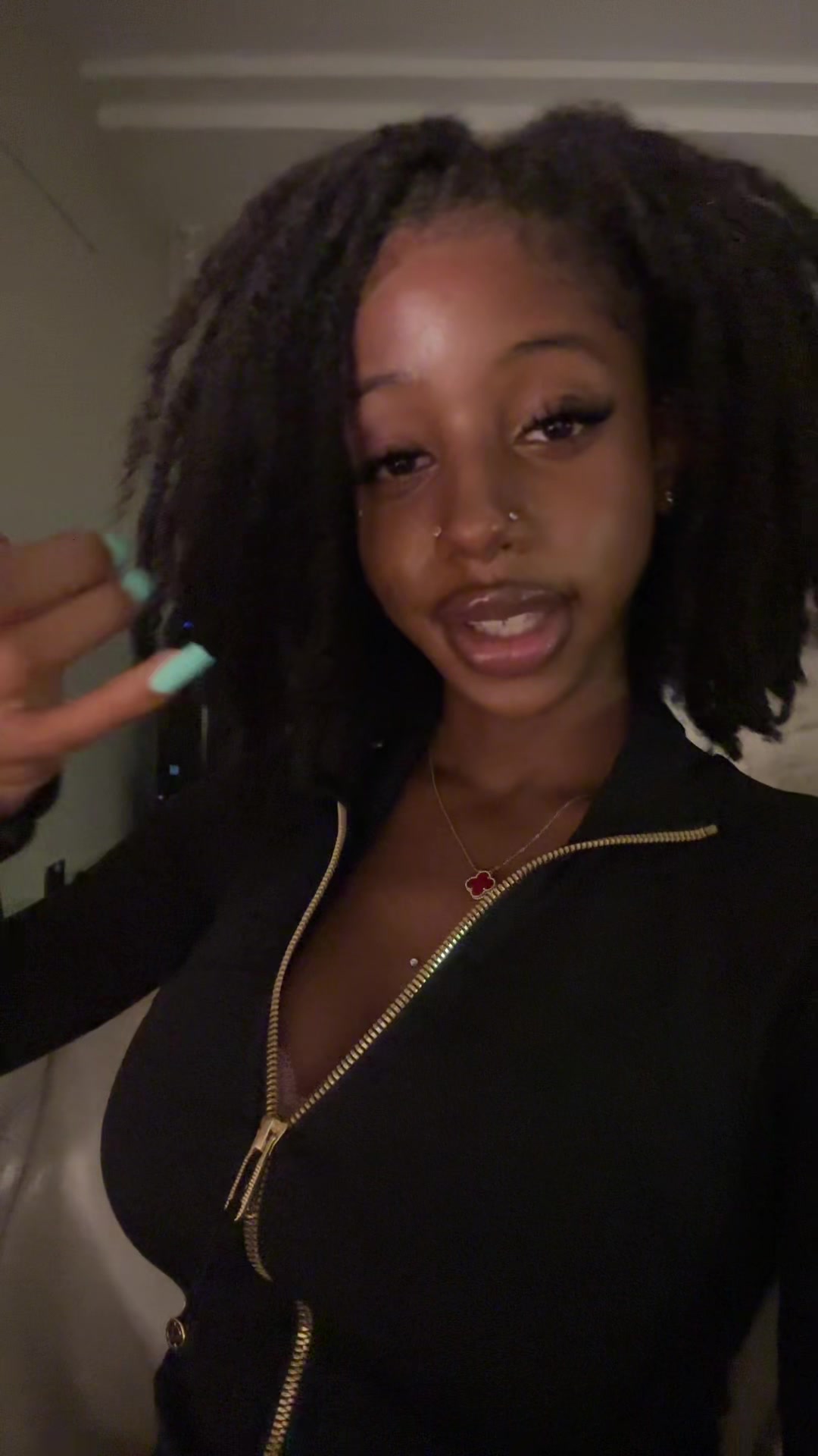 @kayaeckles
