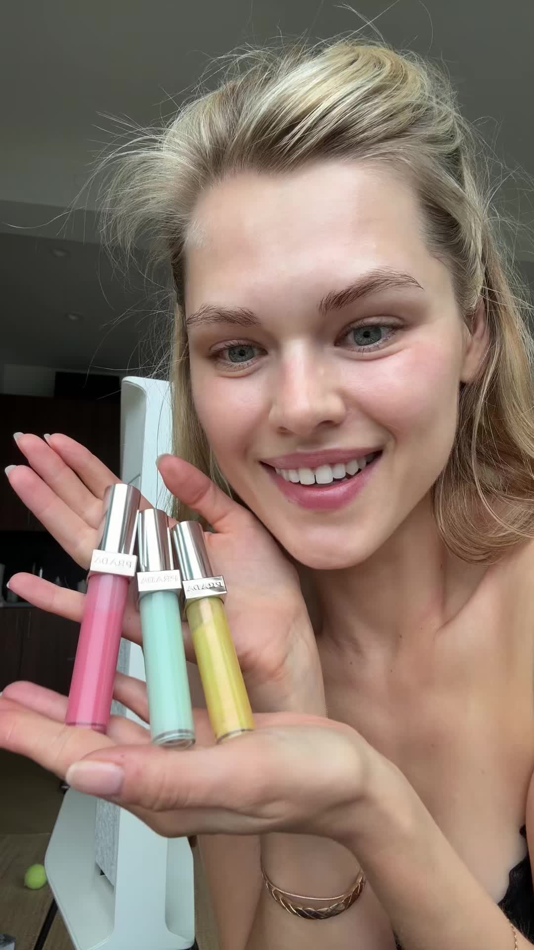@alinatimoo