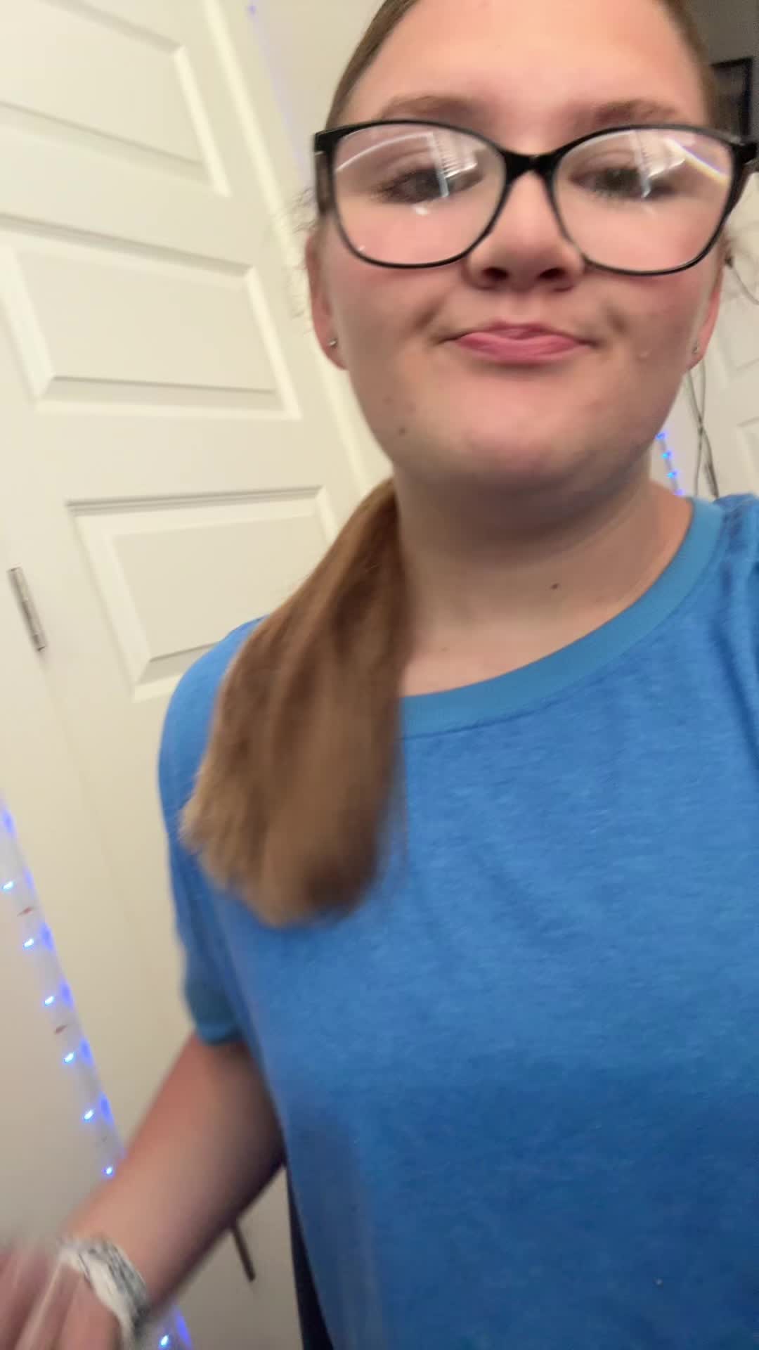 @Isabella