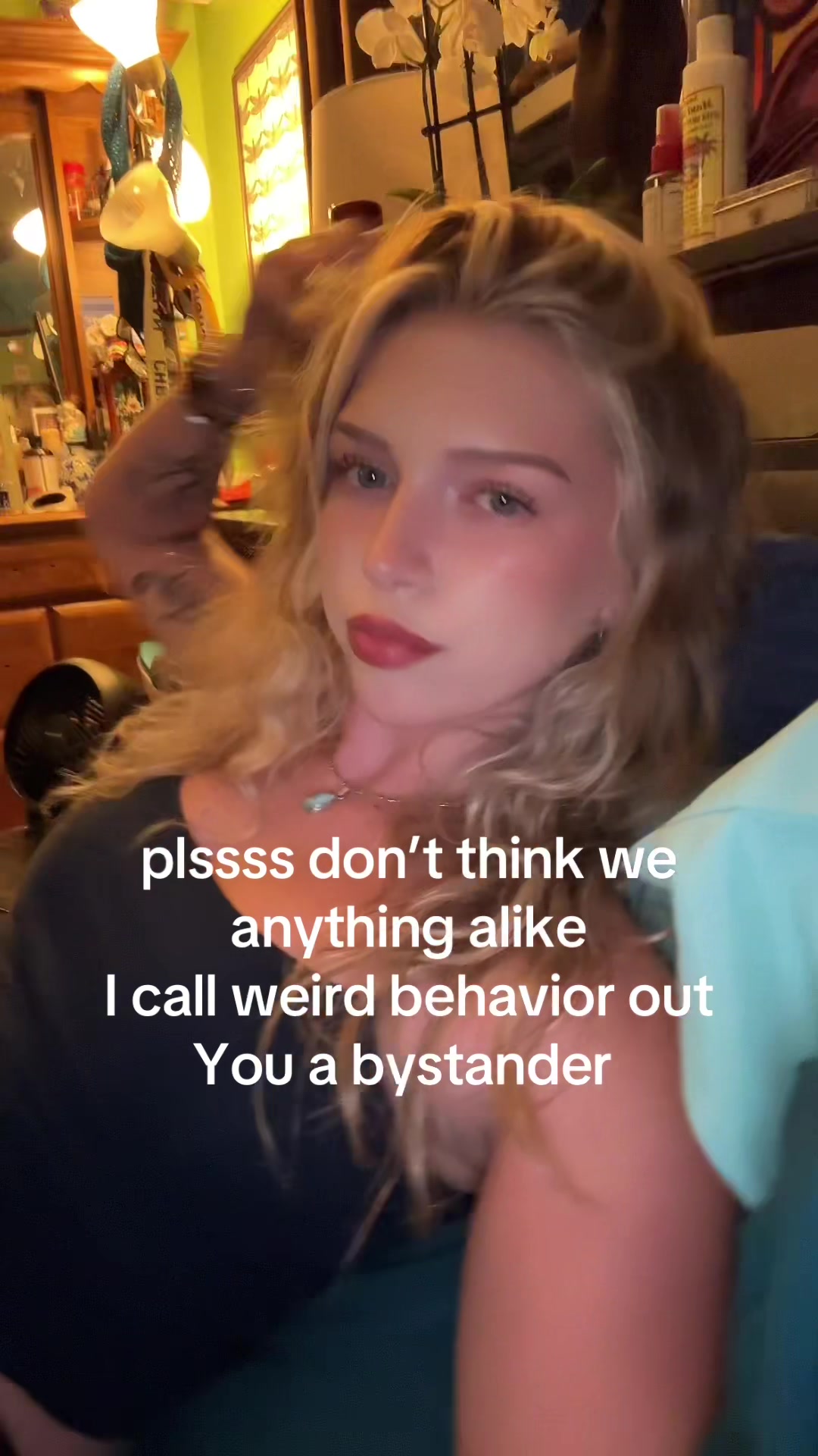 @ays ☮︎