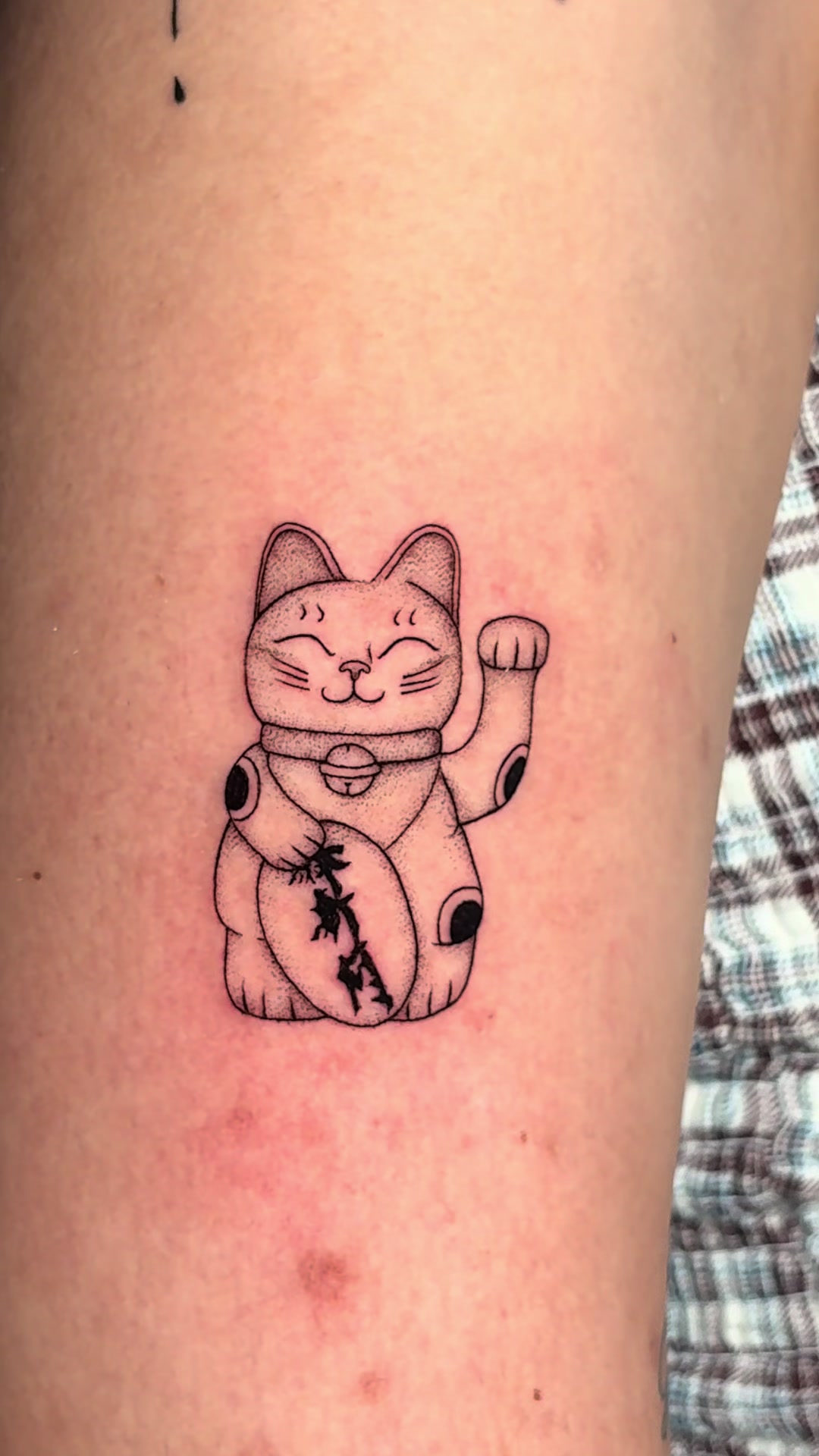 @fineline tattoo artist ❦