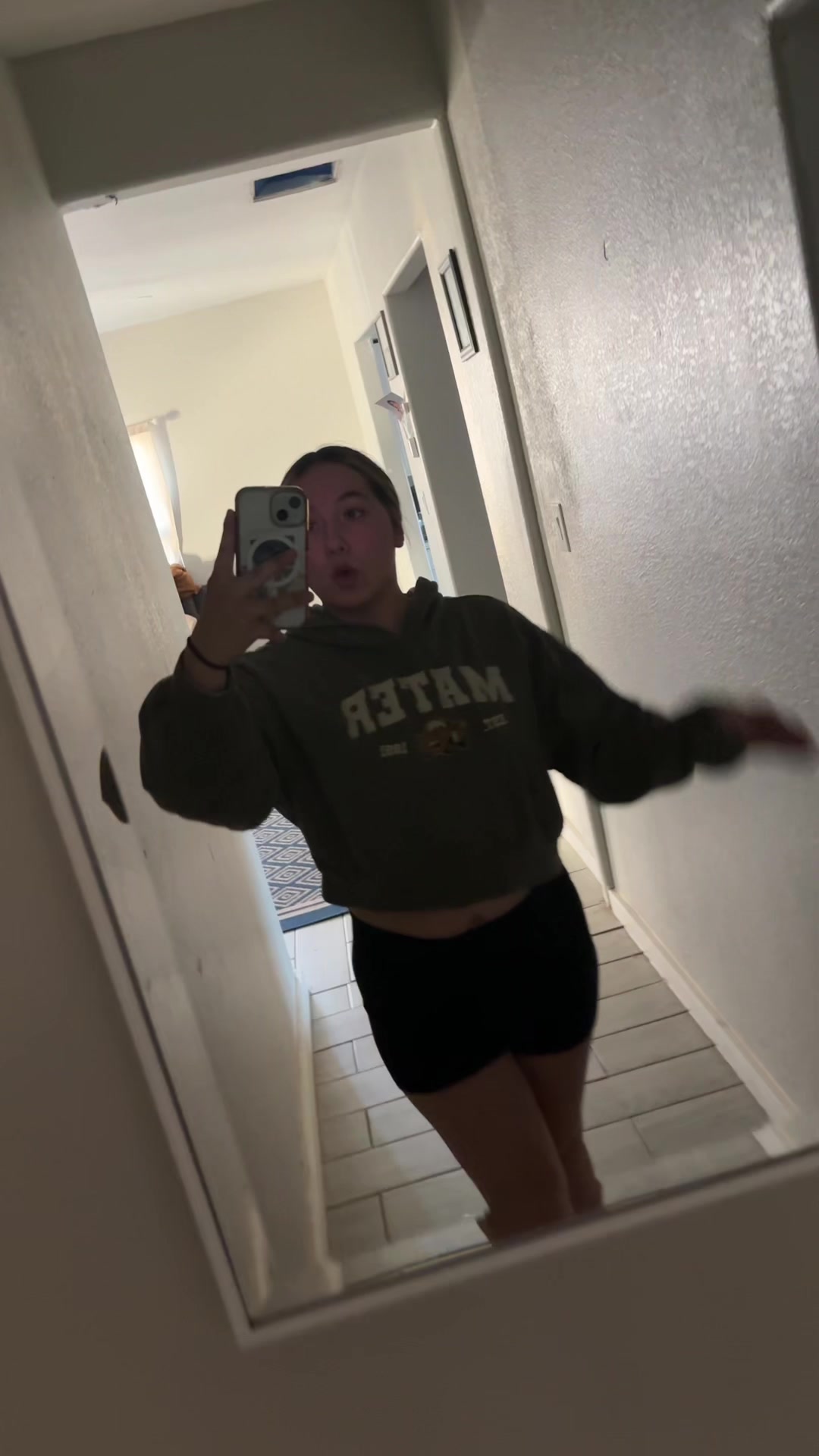 @Lauras.spam<3