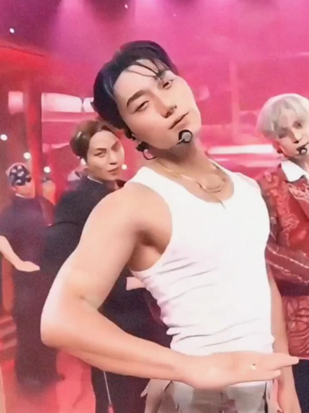 @Lov333kpop