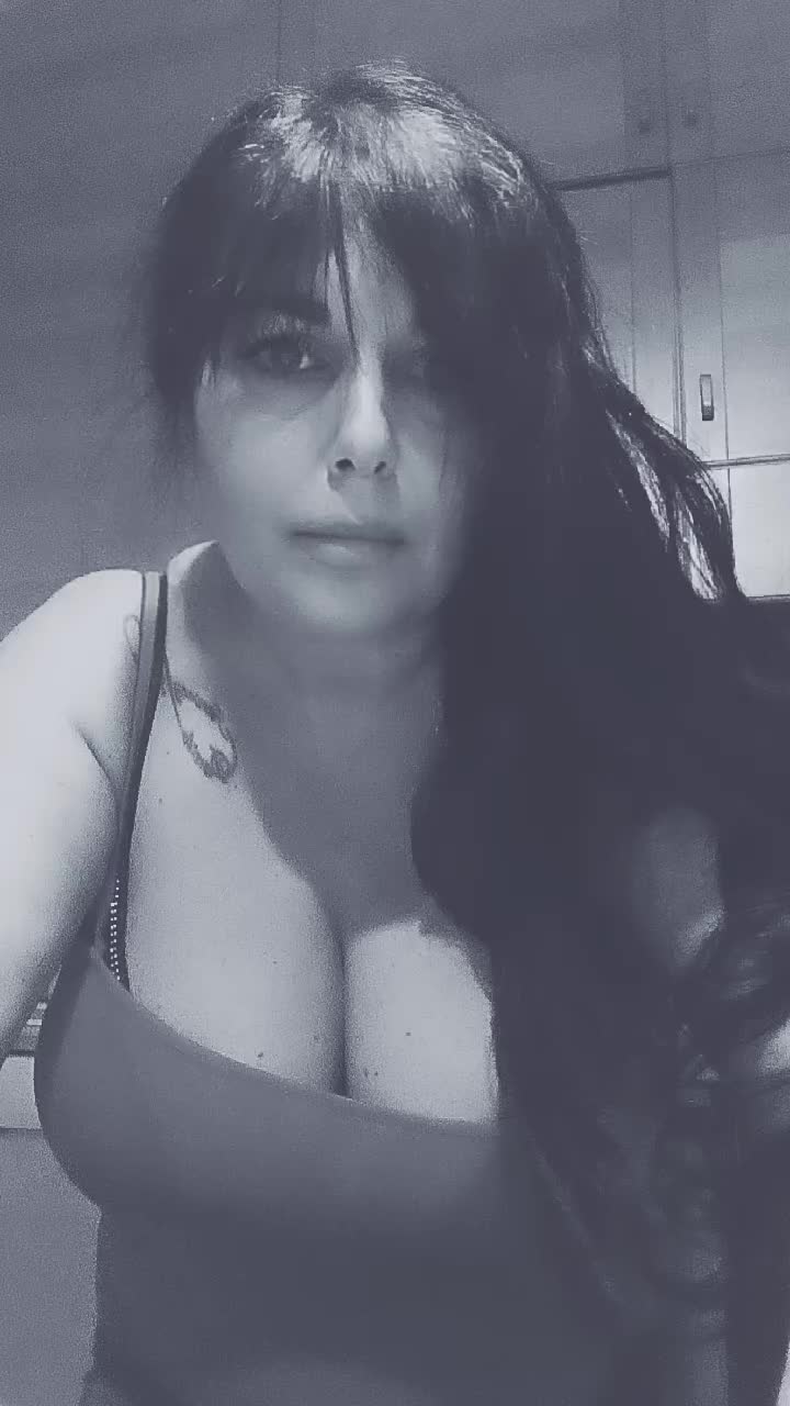 @donna ciretta bella