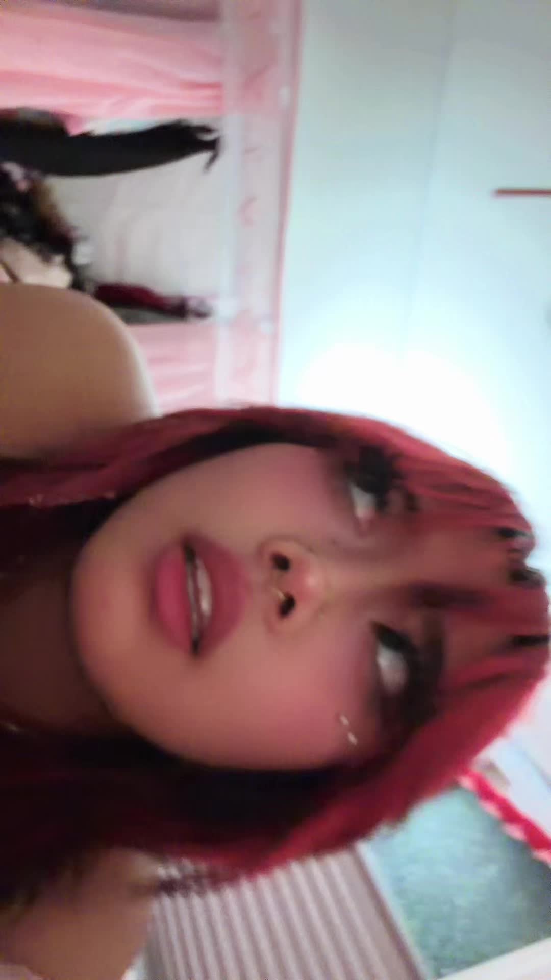 @Vy ✦
