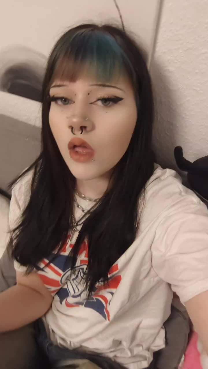 @.......
