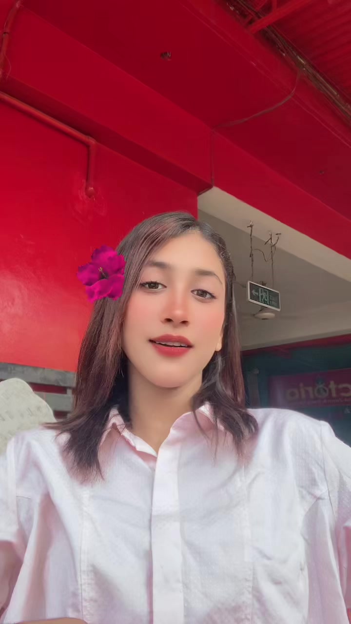 @🦋