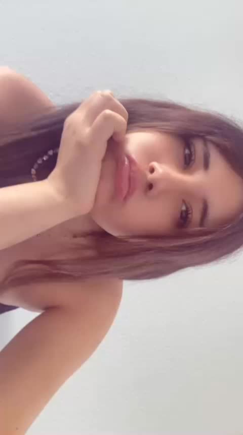 @😭💅