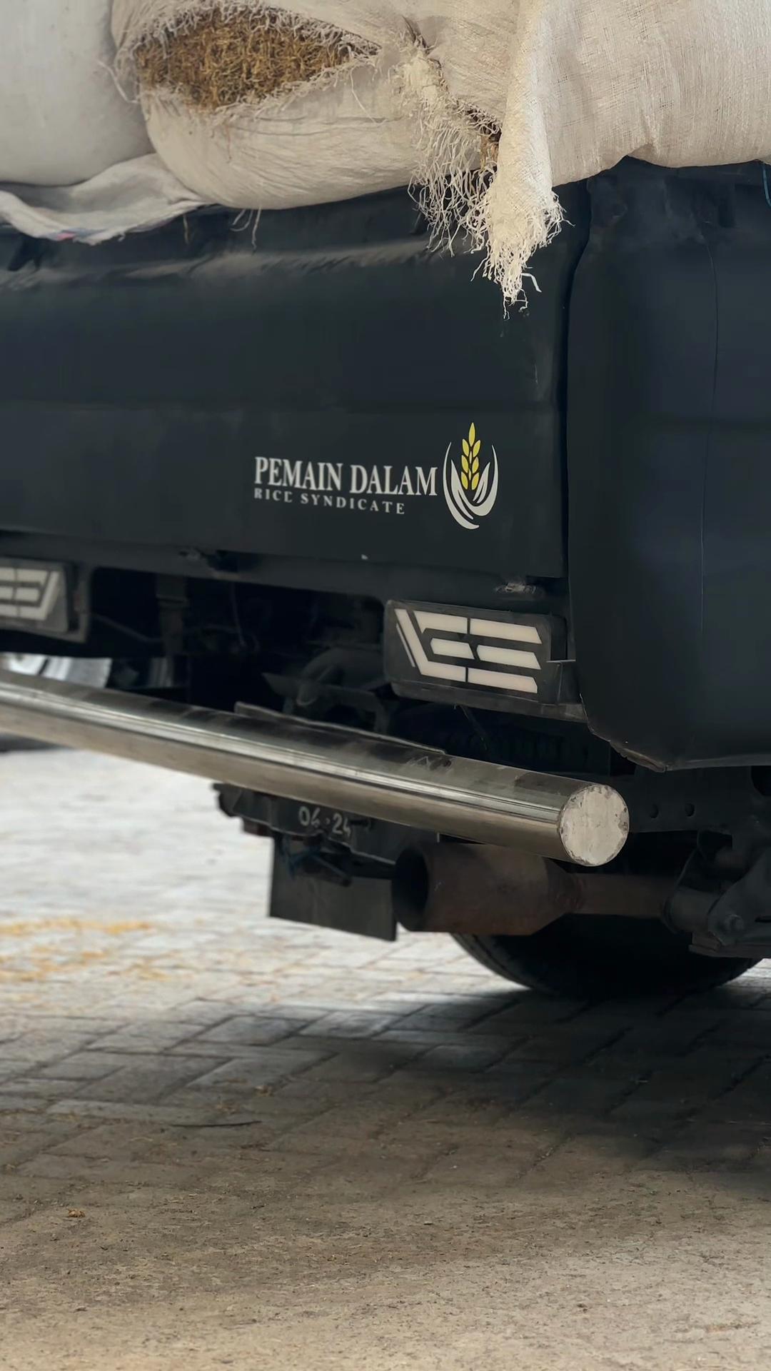 @PemainDalam