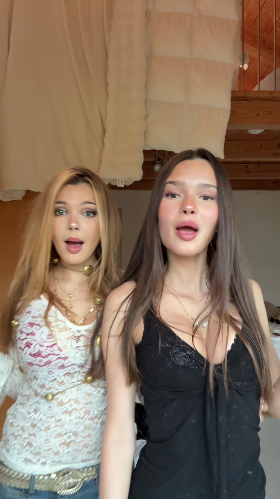 @Ella