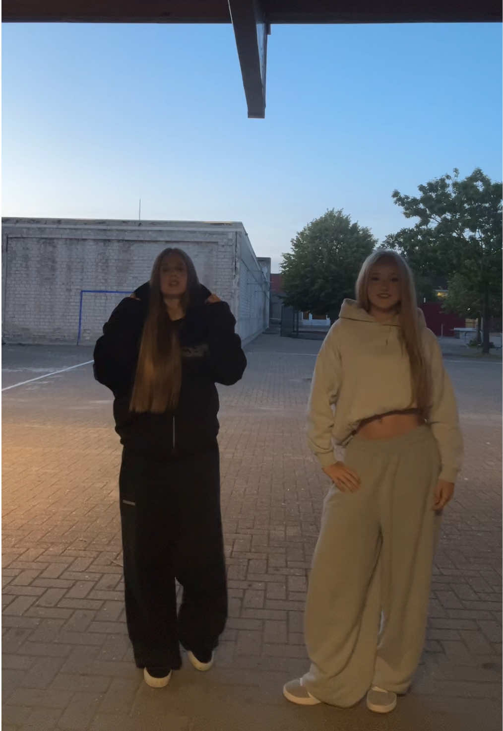 @Luci&milena