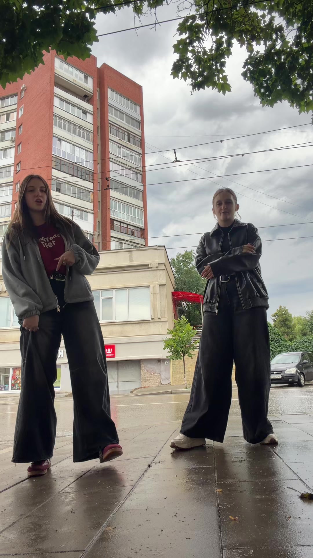 @тгк:Mirl in the building🪩