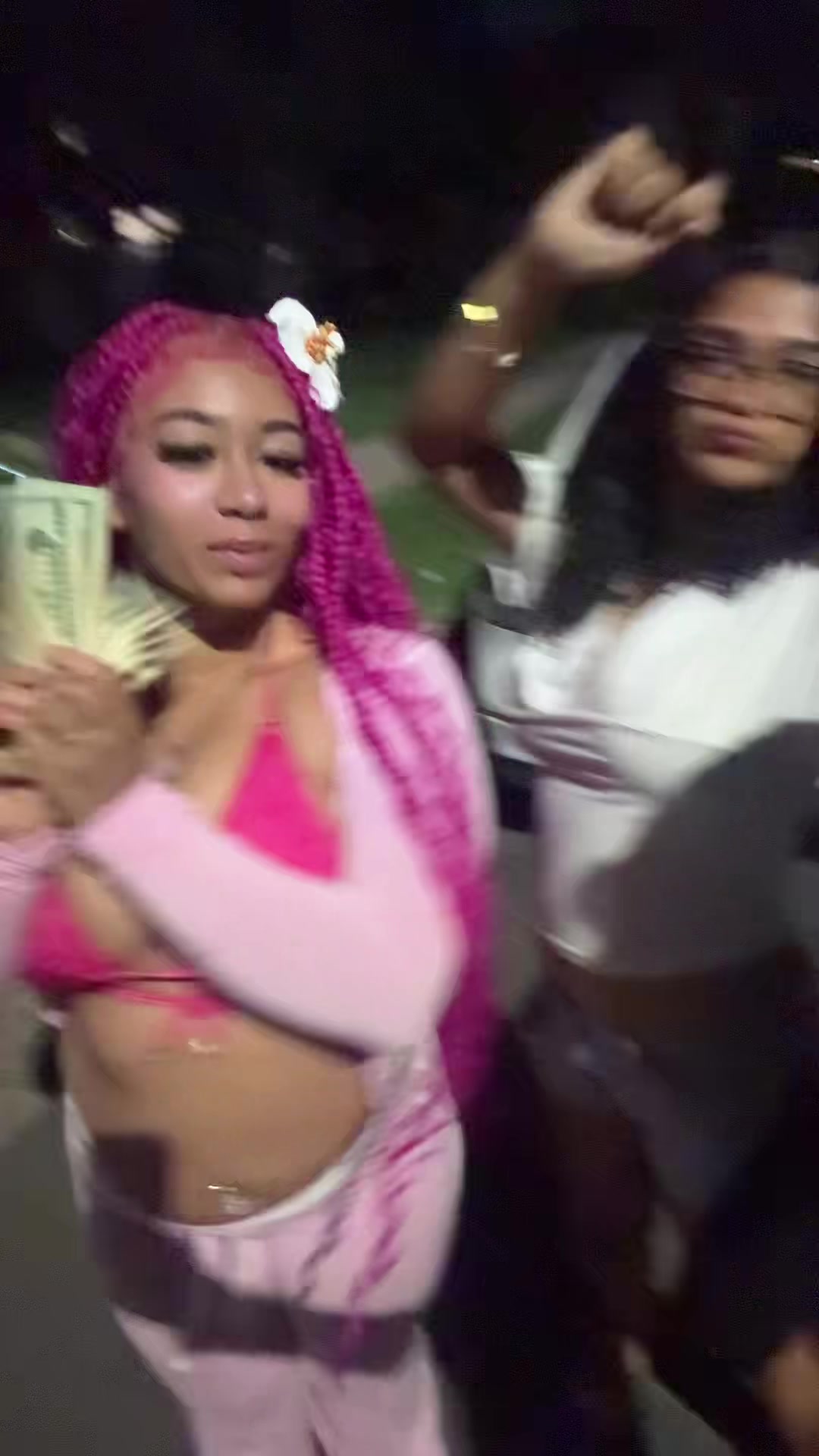 @ari ๐